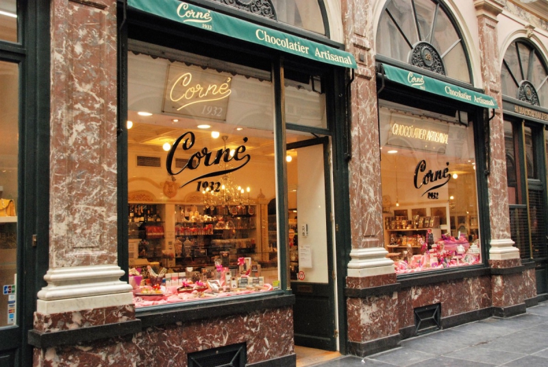 boulangerie-ST RAPHAEL-min_chocolate_chocolaterie_shop_luxury_chic_gallery_brussels_belgium-558146